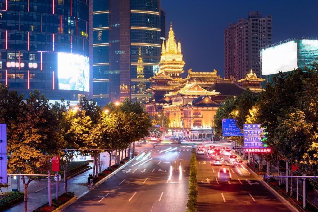 Home Inns Plus Shanghai Xujiahui Branch Экстерьер фото
