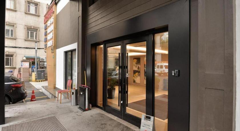 Home Inns Plus Shanghai Xujiahui Branch Экстерьер фото