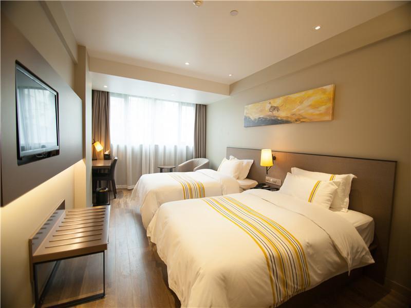 Home Inns Plus Shanghai Xujiahui Branch Экстерьер фото